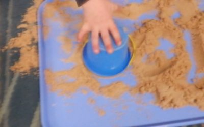 Video: Exploring Dry and Wet Sand