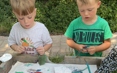 Beech and Willow Rooms Enjoy Creative Outdoor Learning